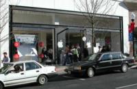 Front of Apple Store - Clarendon, VA